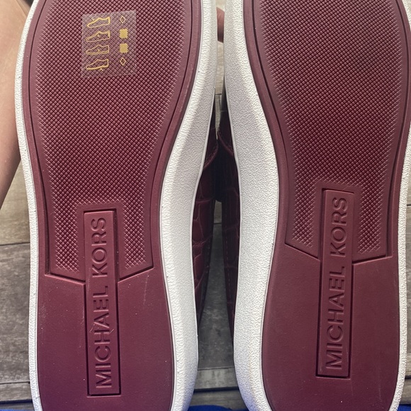 Never worn Michael Kors sneakers - Picture 3 of 3